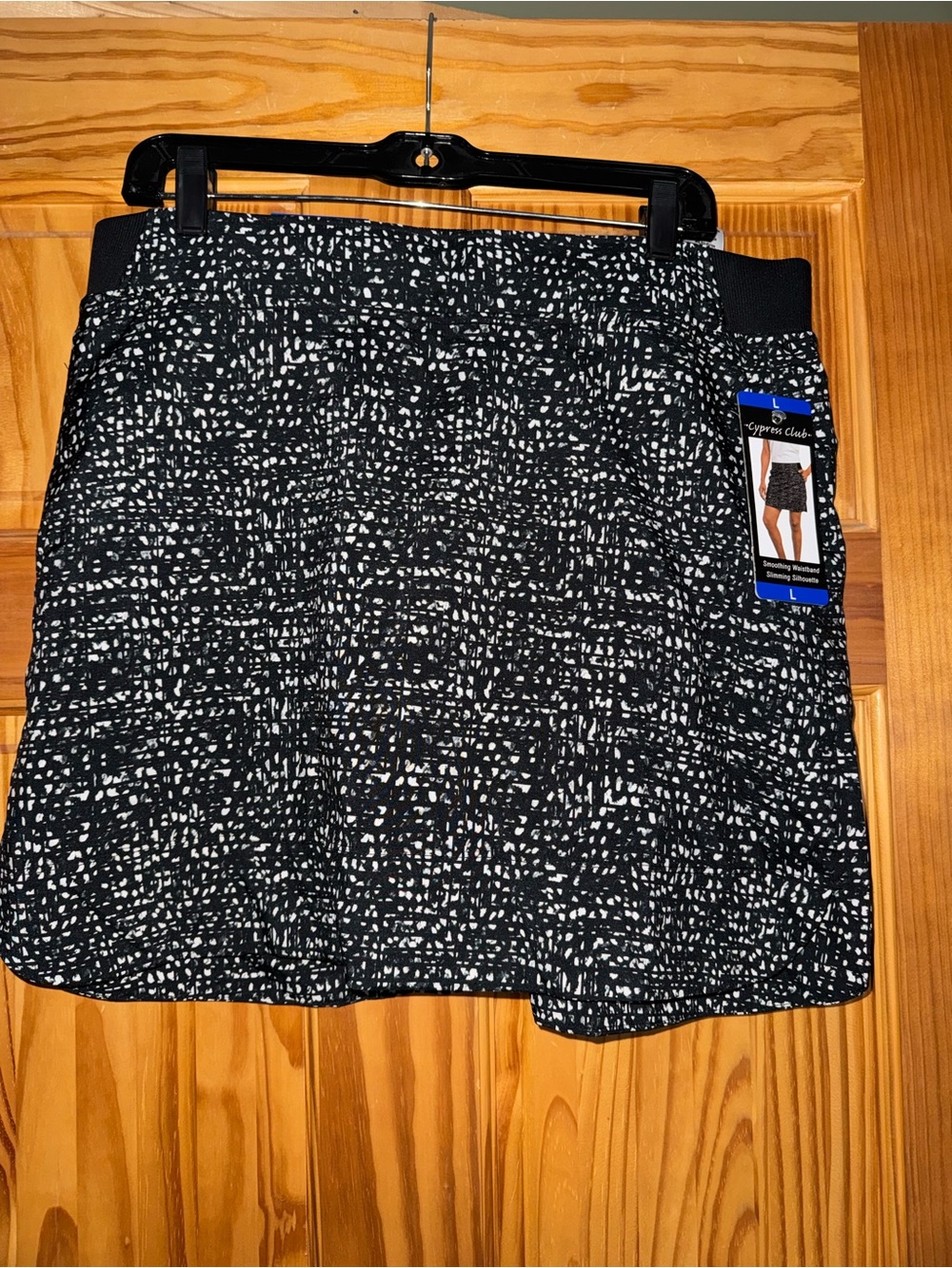 Cypress Club Size L Black & White Patterned Skort